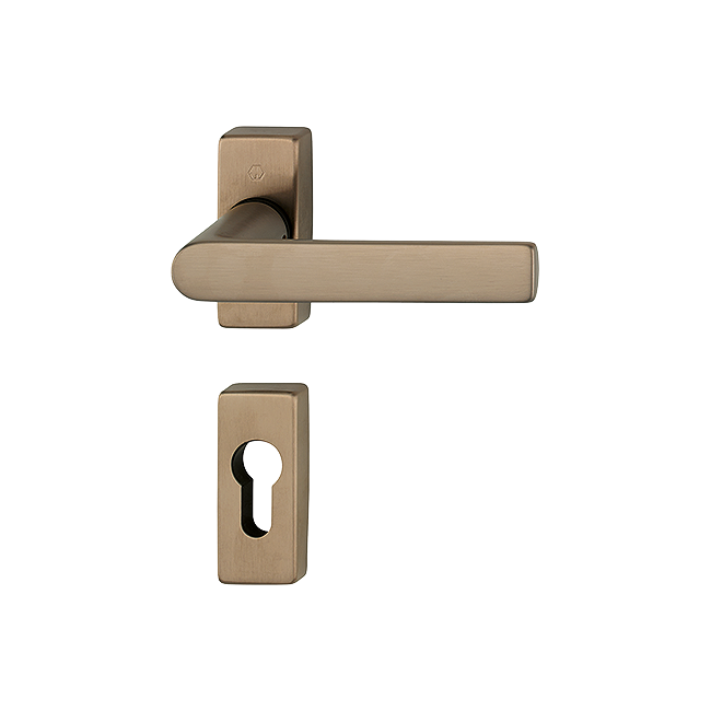 Garnitures pour portes à profil