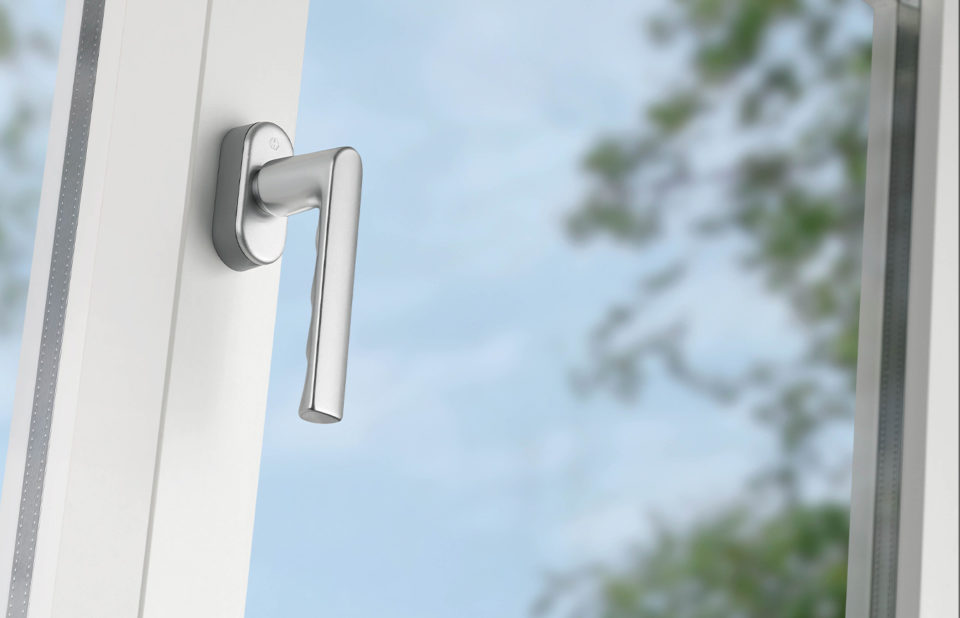 HOPPE-Fenstergriff mit SecuForte, Serie Hamburg, F1 Aluminium silberfarben