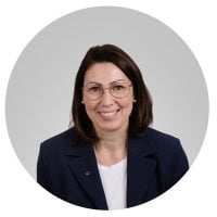 Frau Carmen Daniel
