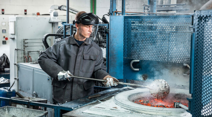 Facharbeiter (m/w/d) Facharbeiter (m/w/d)