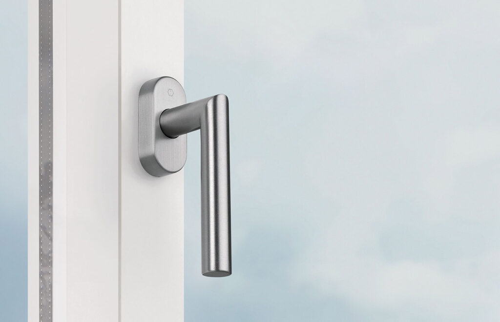 HOPPE-Fenstergriff mit SecuSan, Serie Amsterdam, F69-S Edelstahl matt SecuSan (nur für Innenbereich geeignet) HOPPE-Fenstergriff mit SecuSan, Serie Amsterdam, F69-S Edelstahl matt SecuSan (nur für Innenbereich geeignet)