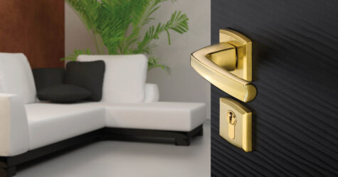 HOPPE brass door handle set on rose, Acapulco series