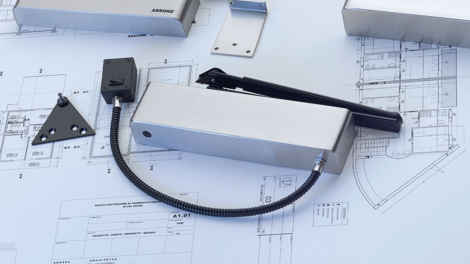 BS EN 1155 – Elektricky poháněná zařízení na stavění otevření dveří