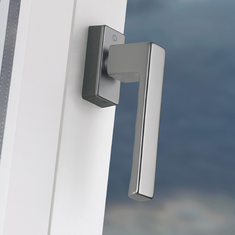 SecuForte - Unser innovativstes Einbruchschutz-Prinzip: Erst drücken, dann drehen