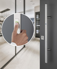 eTürbeschlag FingerScan – Finger statt Schlüssel