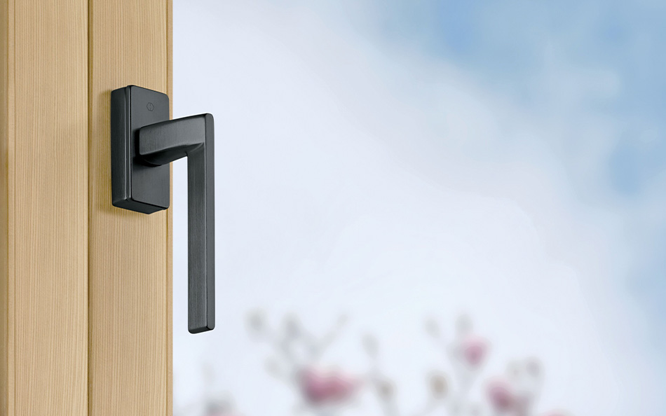 Serie Bergamo, Farbe Schwarz satiniert – Resista (F96-1-R) Serie Bergamo, Farbe Schwarz satiniert – Resista (F96-1-R)