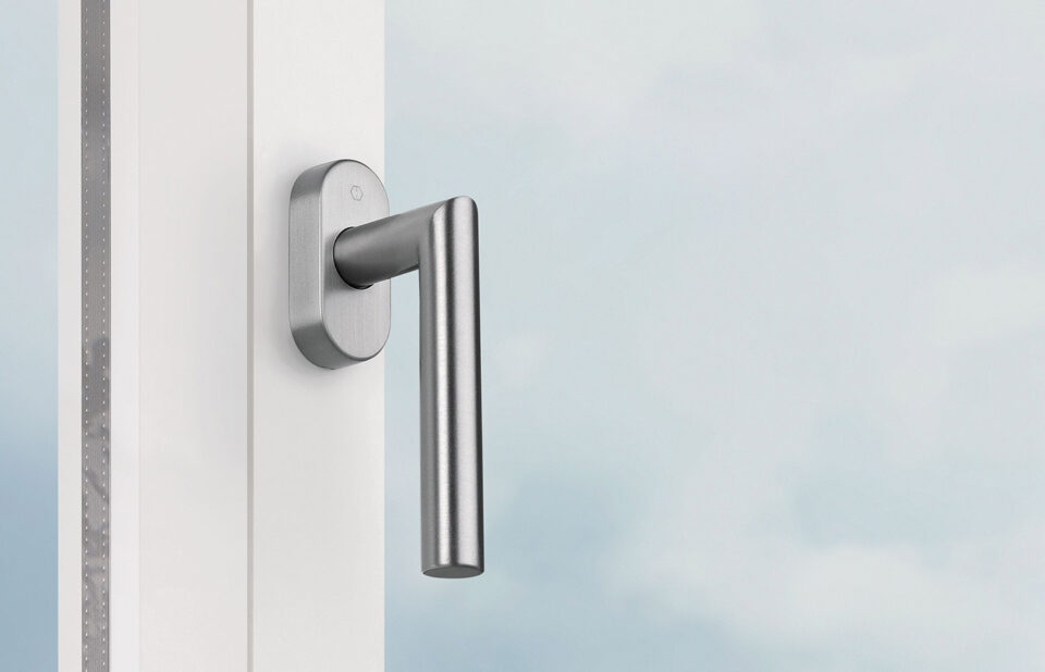 HOPPE-Fenstergriff mit SecuSan, Serie Amsterdam, F69-S Edelstahl matt SecuSan (nur für Innenbereich geeignet)