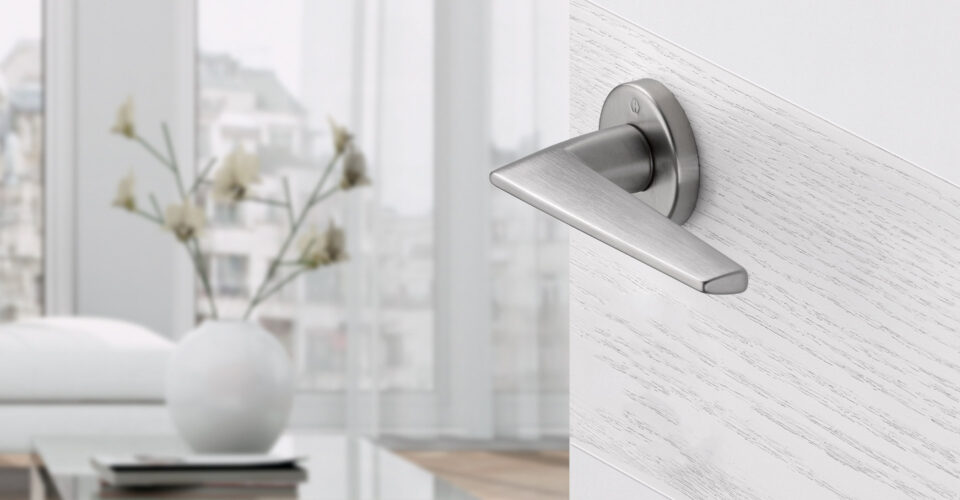 Juego de manillas HOPPE para puertas interiores, línea Macau, F42-R niquelado satinado – Resista Juego de manillas HOPPE para puertas interiores, línea Macau, F42-R niquelado satinado – Resista