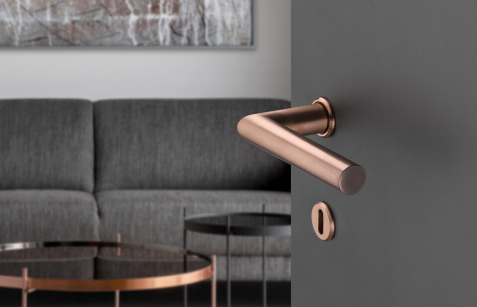 Garniture HOPPE, ligne Amsterdam, F84-1-R aspect cuivre satiné – Resista Garniture HOPPE, ligne Amsterdam, F84-1-R aspect cuivre satiné – Resista