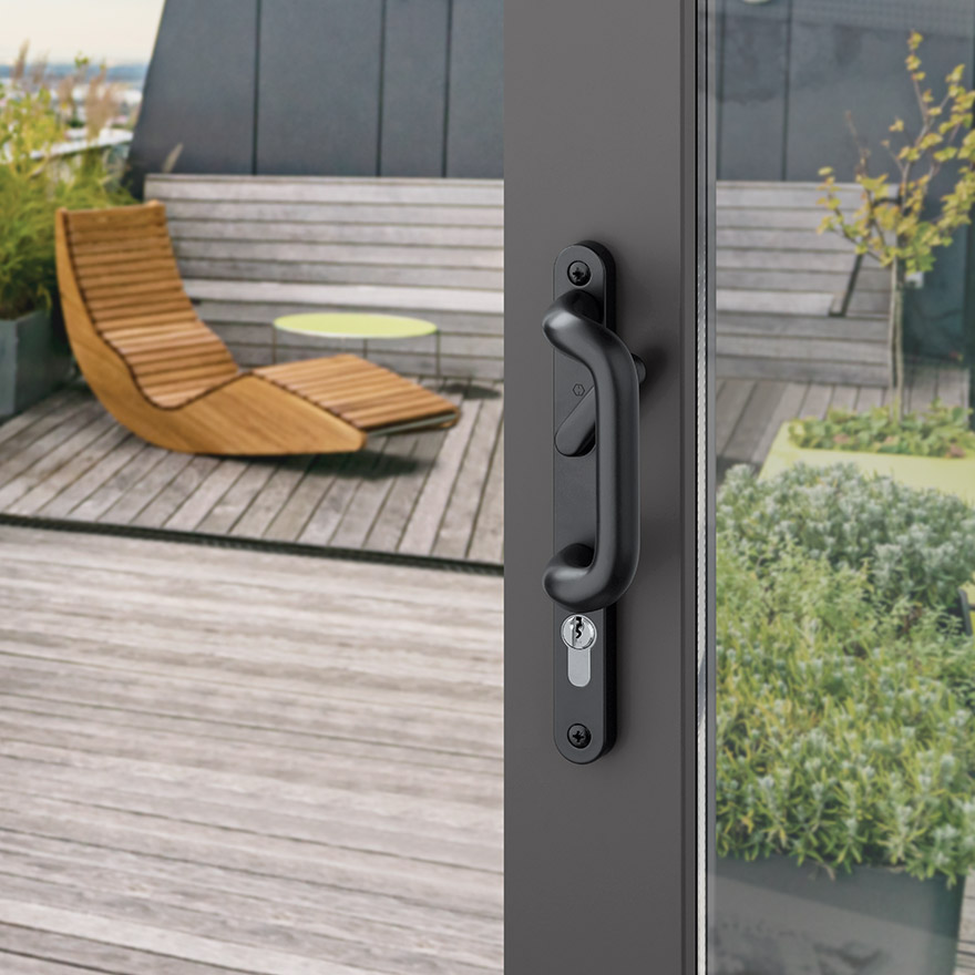 Lockable tilt and slide handle, Paris series Lockable tilt and slide handle, Paris series