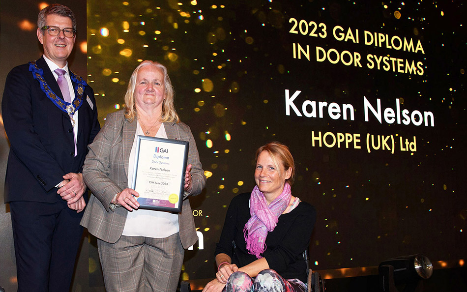 Karen Nelson