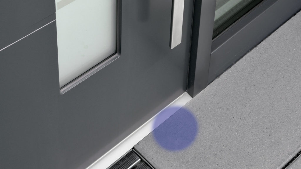E5091GC-75NSB-ZA-PZ-F69+Lichtfeld-Motiv2.jpg E5091GC-75NSB-ZA-PZ-F69+Lichtfeld-Motiv2.jpg
